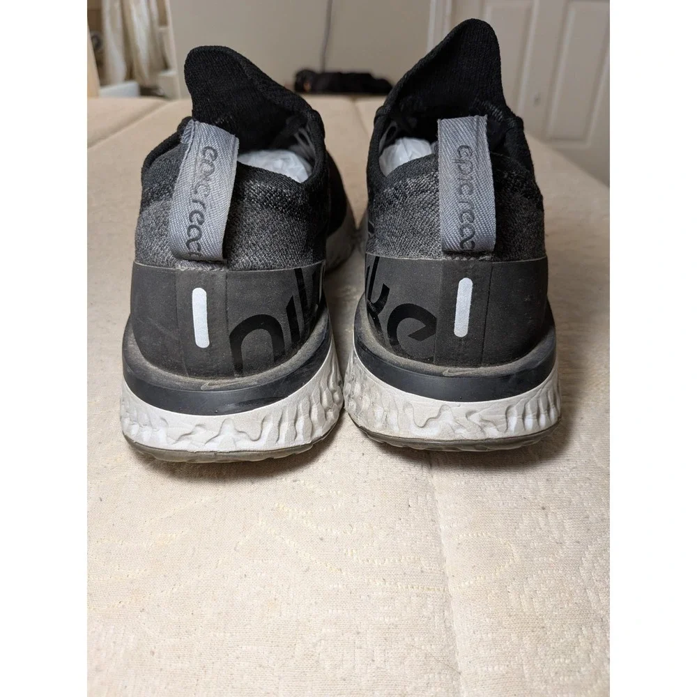 Nike Epic React Flyknit Women's Size 9 Running Shoes Black Gray